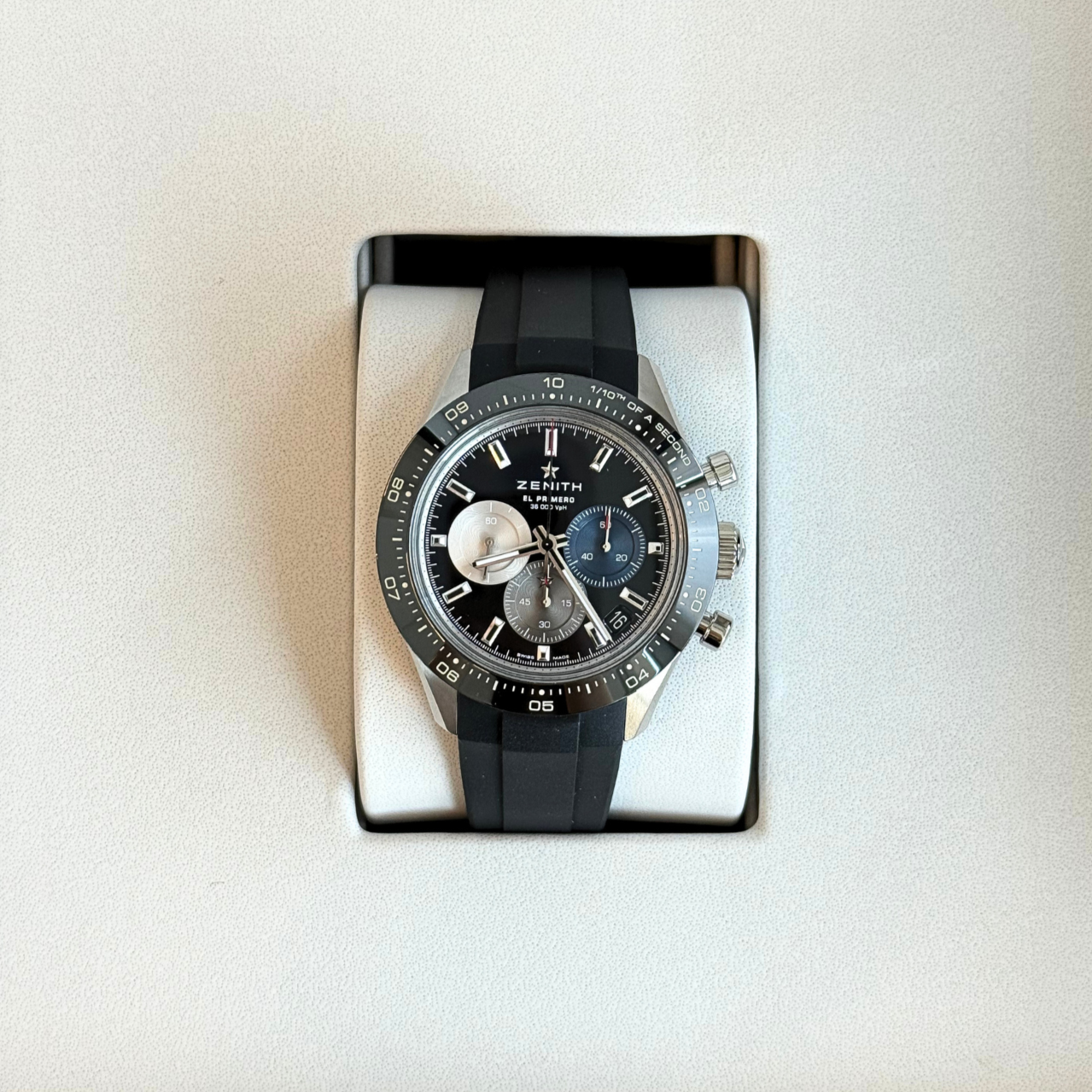 Zenith Chronomaster Sport 41 Black Tri-Colour, 03.3100.3600/21.R951