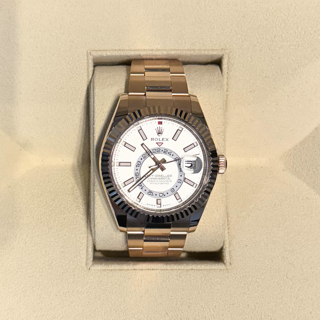 Sky-Dweller White Oyster, Oystersteel and Everose gold, 336935