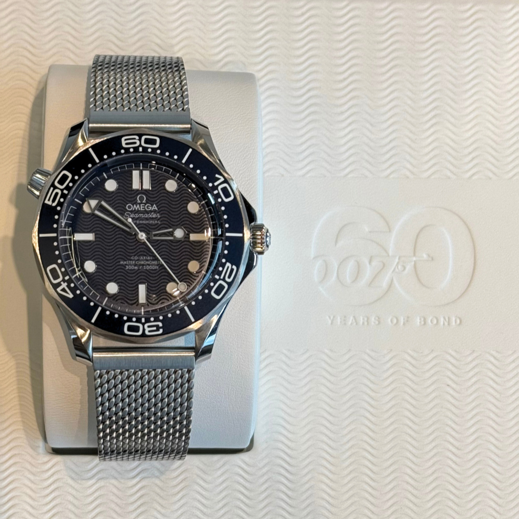 Seamaster Diver 300M, James Bond 60th Anniversary, Stainless Steel, 210.30.42.20.03.002