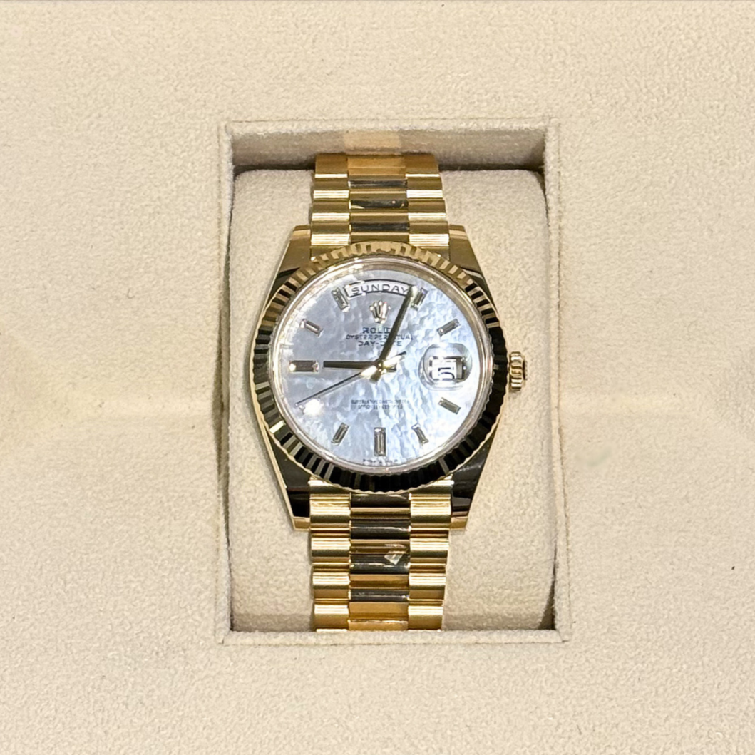 Day-Date 40 MOP with 10 Baguettes, Yellow gold, 228238A