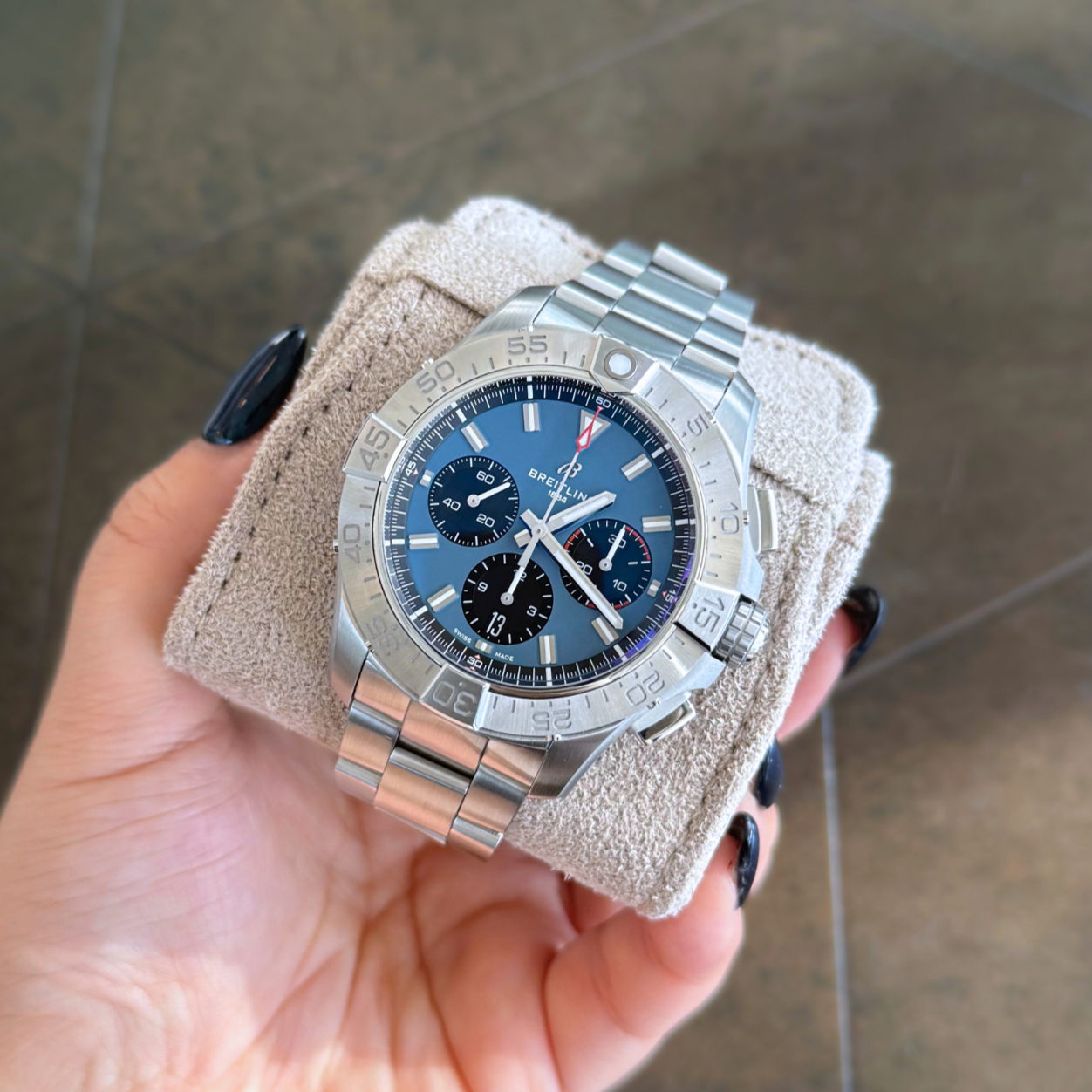 Mens Avenger B01 Chronograph 44 Blue, AB0147101C1A1