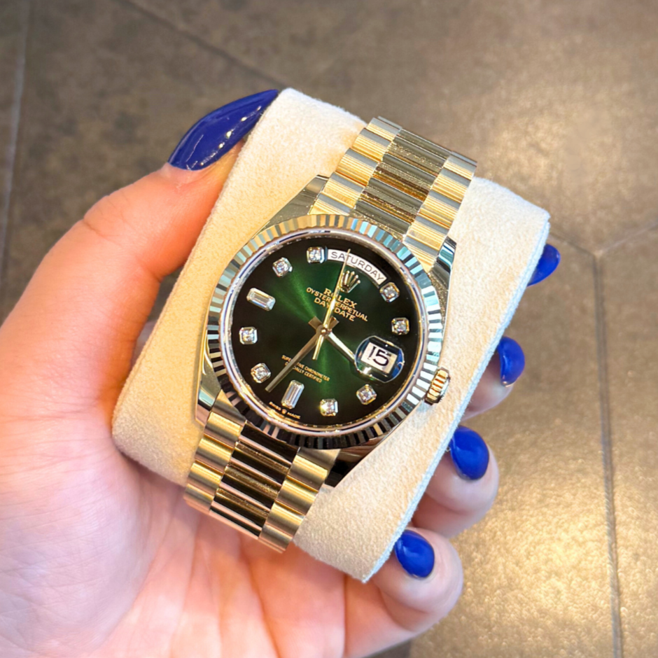 Day-Date 36 Green Ombré, Yellow gold with Diamond-set, 128238