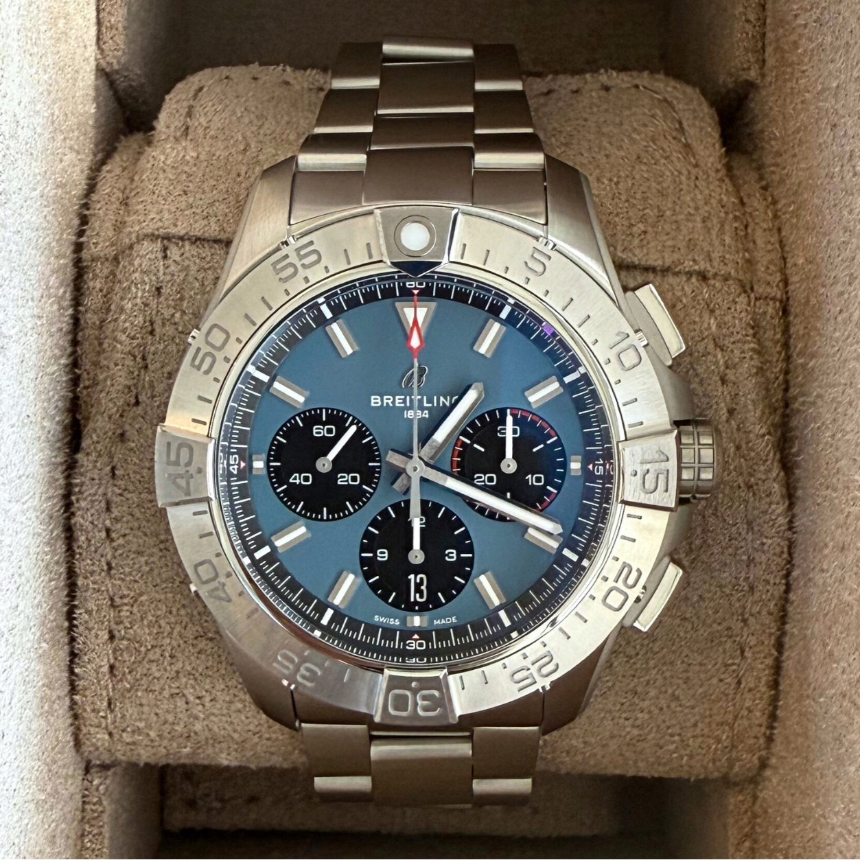 Mens Avenger B01 Chronograph 44 Blue, AB0147101C1A1