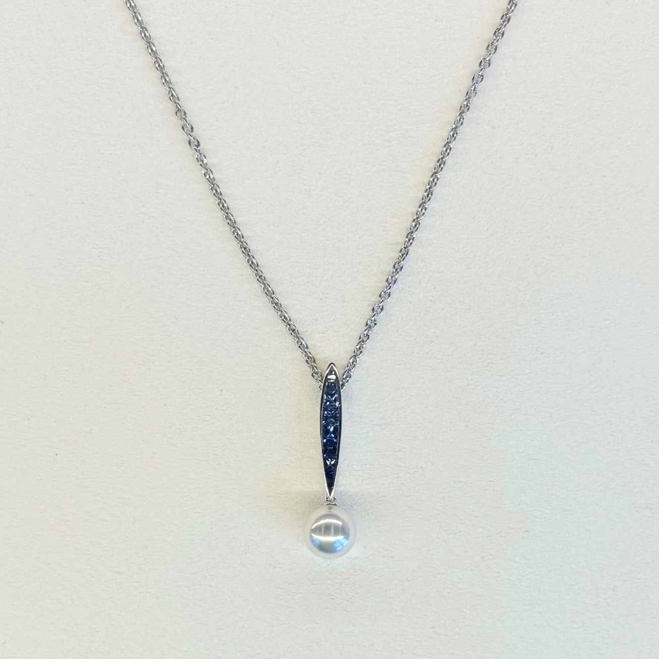 18K White Gold Akoya Pearl A+ 8mm Sapphire 0.56ct Necklace