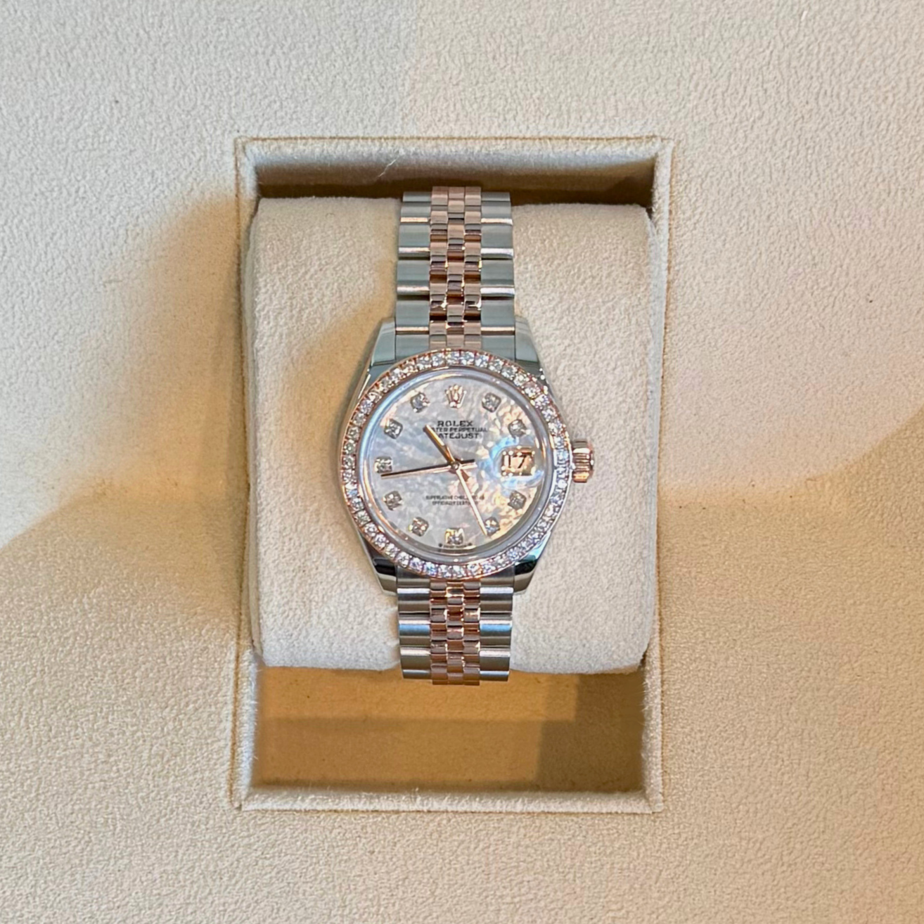 Datejust 28 MOP with Diamond-set Jubilee, Oystersteel and Everose gold and Diamonds, 279381RBR