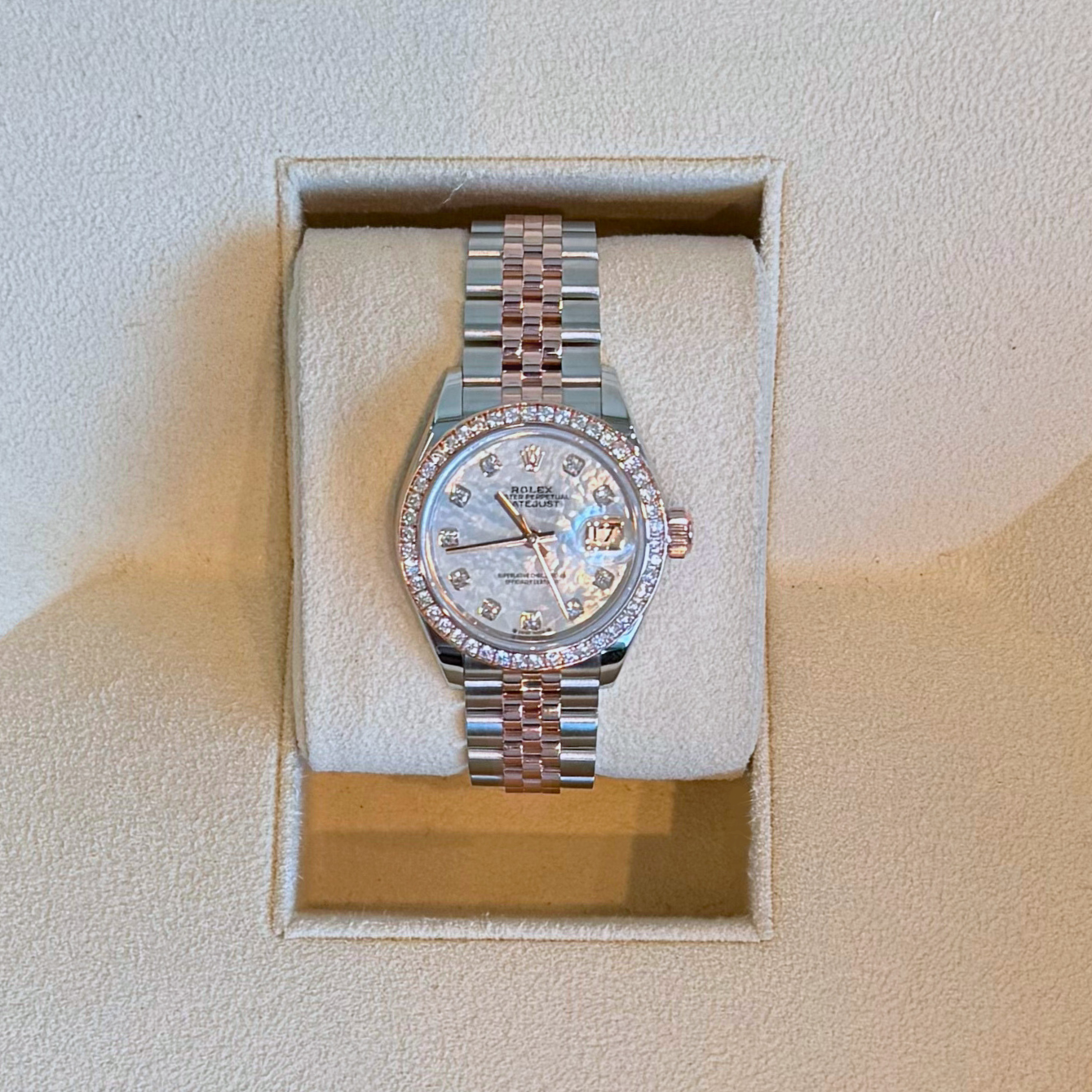 Datejust 28 MOP with Diamond-set Jubilee, Oystersteel and Everose gold and Diamonds, 279381RBR