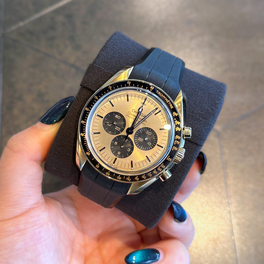 Speedmaster Moonwatch Professional 42mm, Moonshine™ gold on rubber, 310.62.42.50.99.001
