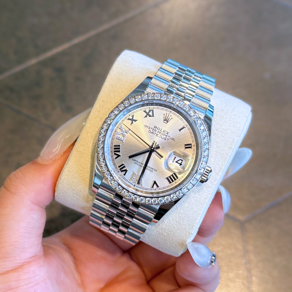 Datejust 36 Silver with Diamond-set Jubilee, Oystersteel and White gold and Diamonds, 126284RBR