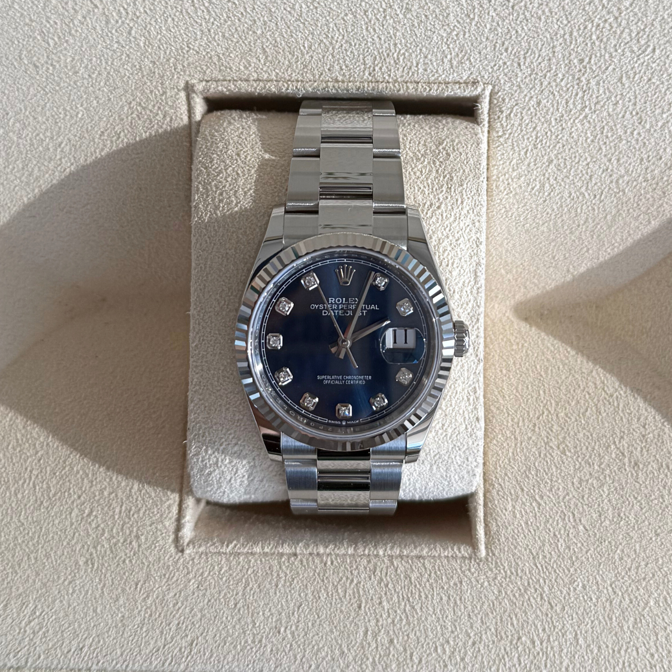 Datejust 36 Blue Oyster with Diamonds, Oystersteel and White gold, 126234G