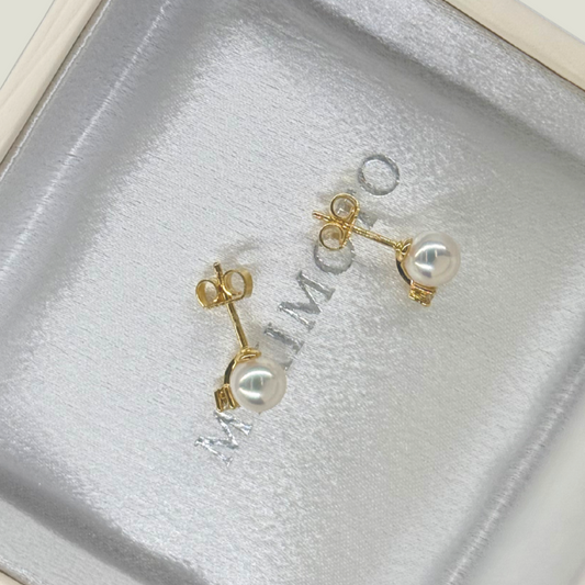 Yellow Gold Akoya Studs with Diamonds 0.06ct