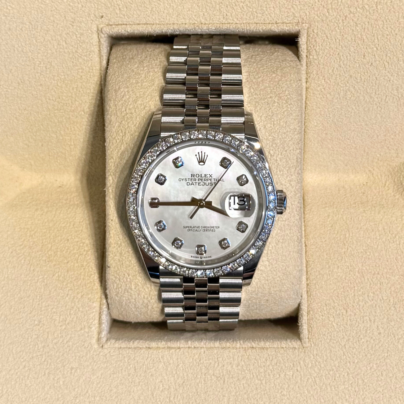 Datejust 36 MOP with Diamond-set Jubilee, Oystersteel and white gold and Diamonds, 126284RBR