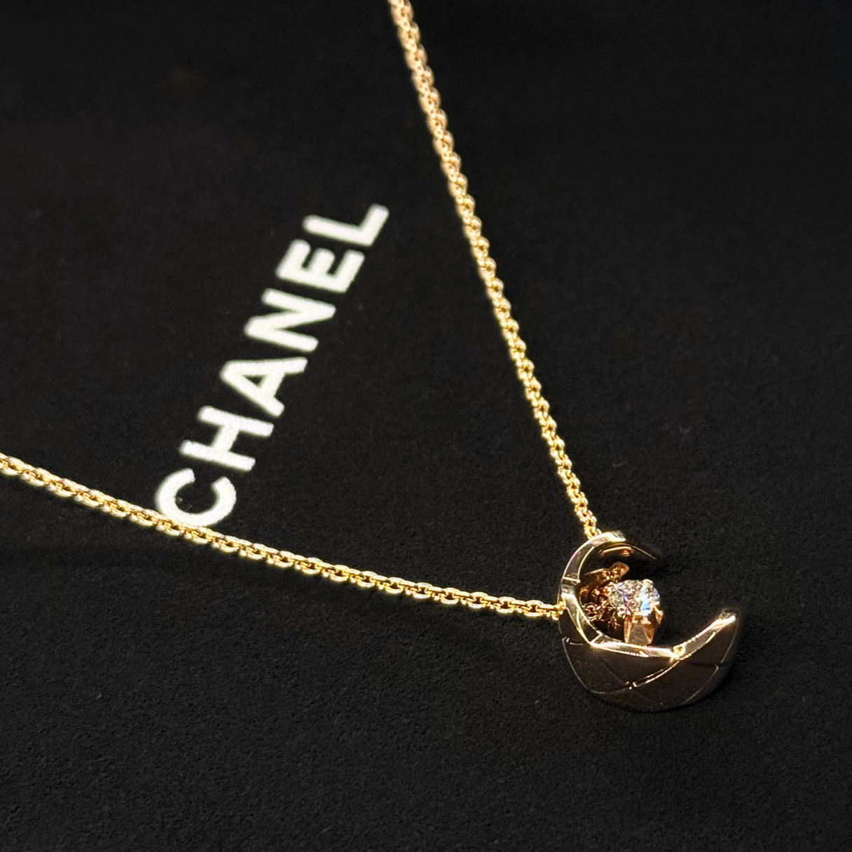 COCO Necklace Quilted Motif, 18K BEIGE GOLD, Diamonds