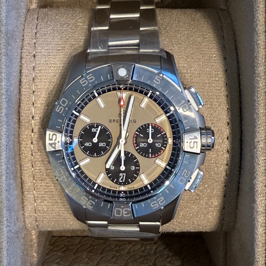 Mens Avenger B01 Chronograph 44, AB0147101A1A1