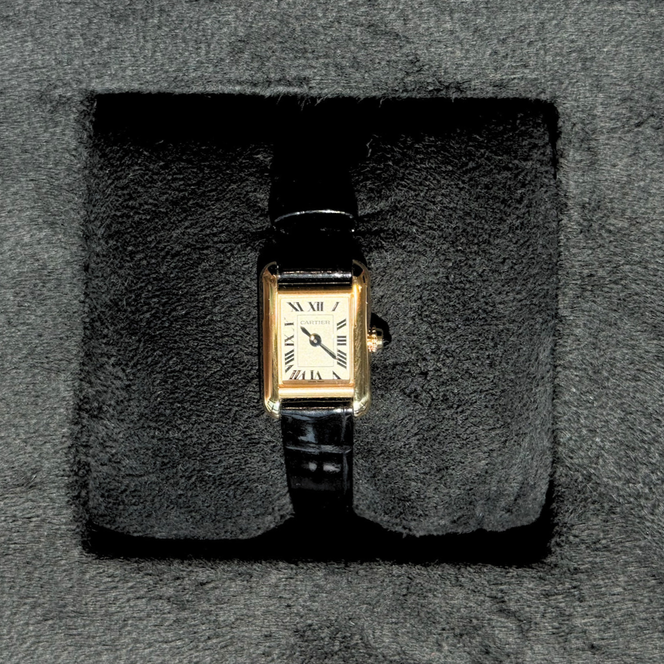 Tank Louis Yellow Gold, Leather Strap, WGTA0352
