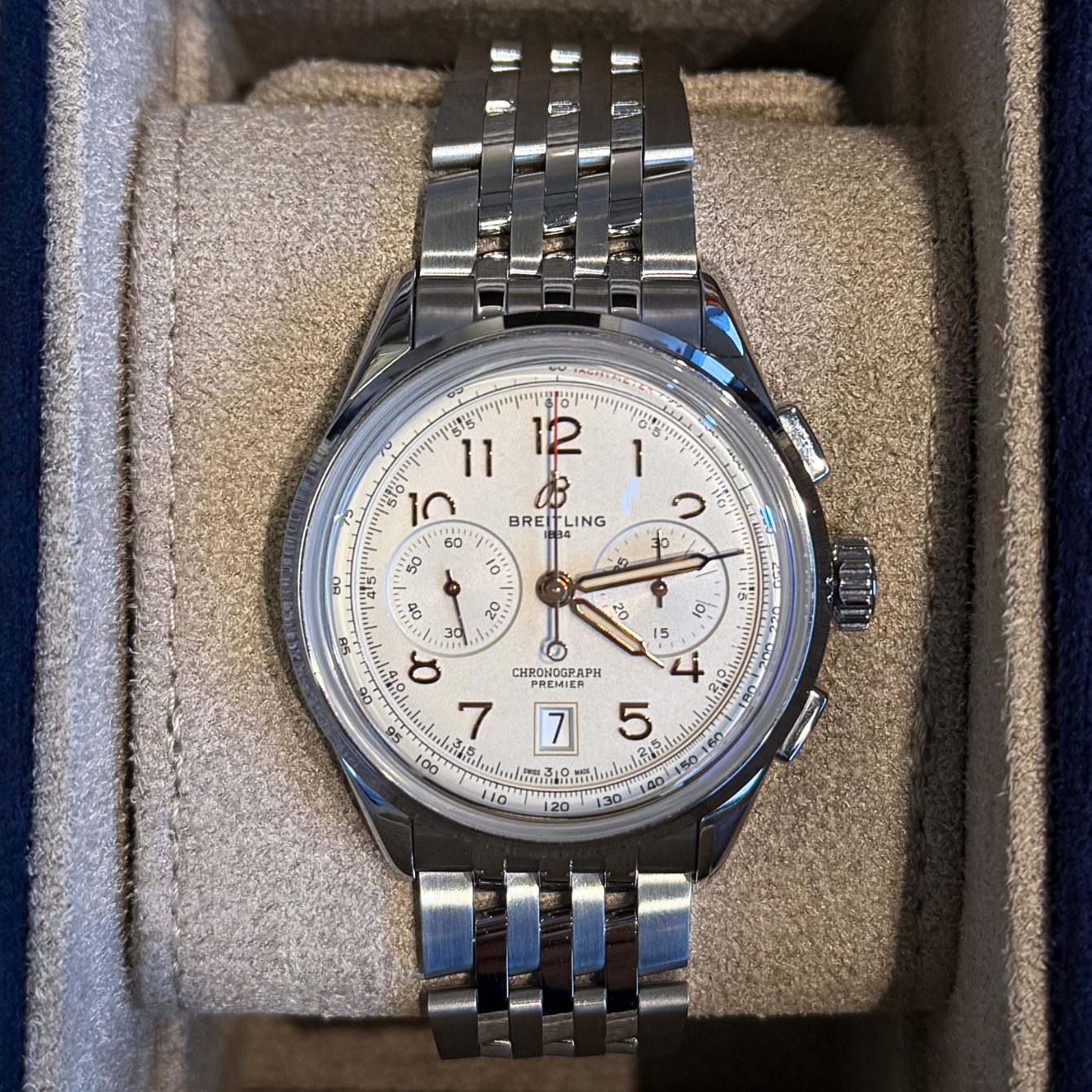 Premier B01 Chronograph 42 Ivory, AB0145211G1A1