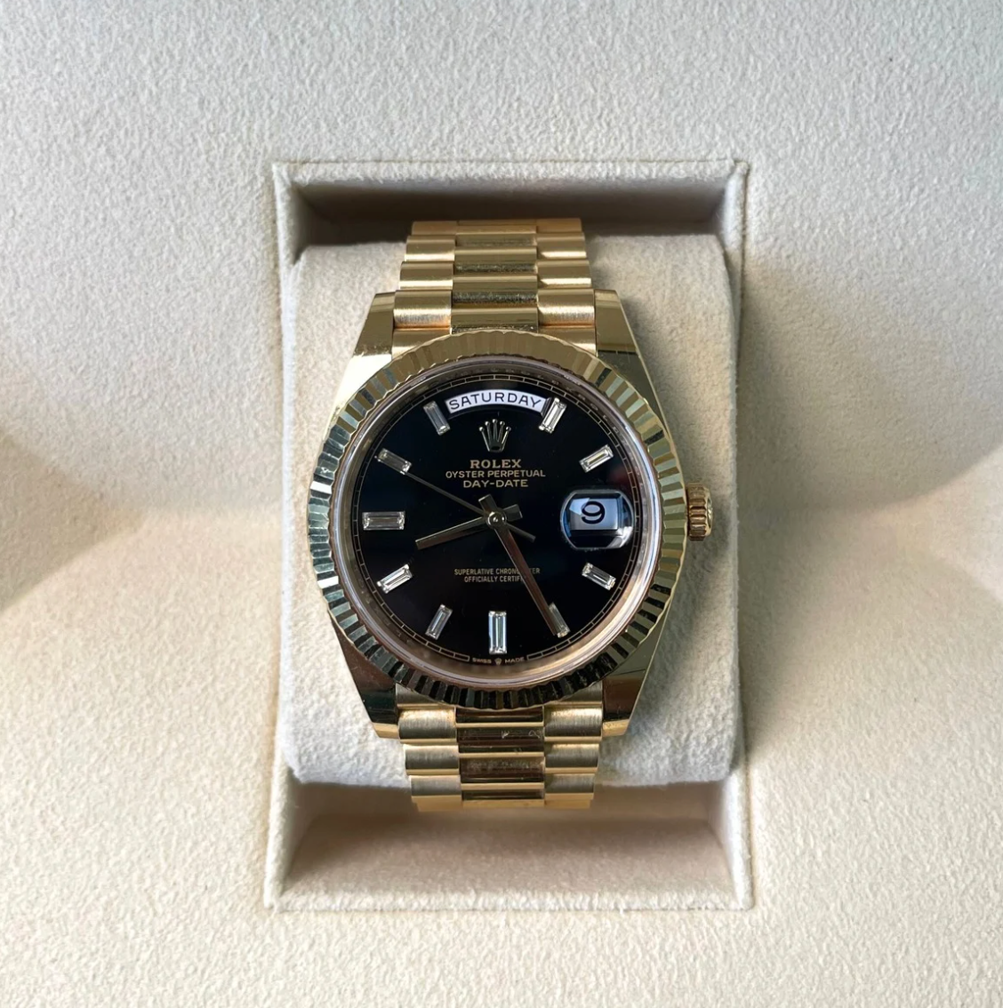 Day-Date 40 Black with 10 Baguettes, Yellow gold, 228238A