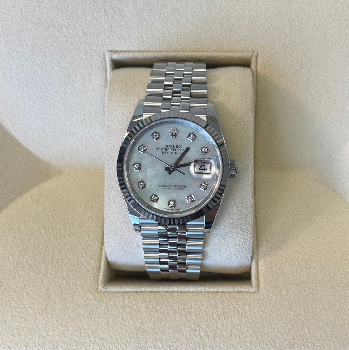 Datejust 36 MOP with Diamond-set Jubilee, Oystersteel and White gold, 126234G