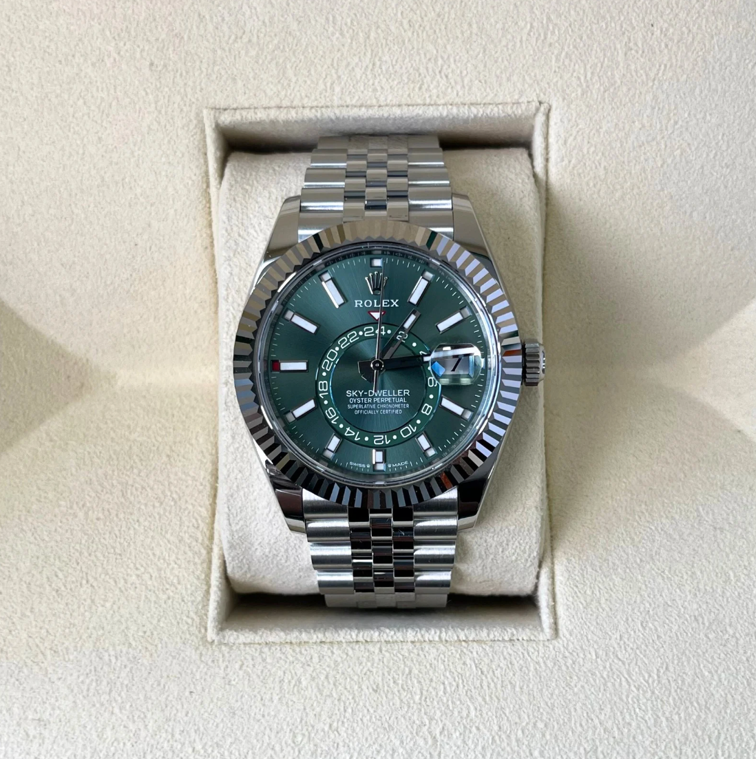 Sky-Dweller Mint Green Jubilee, Oystersteel and White gold, 336934