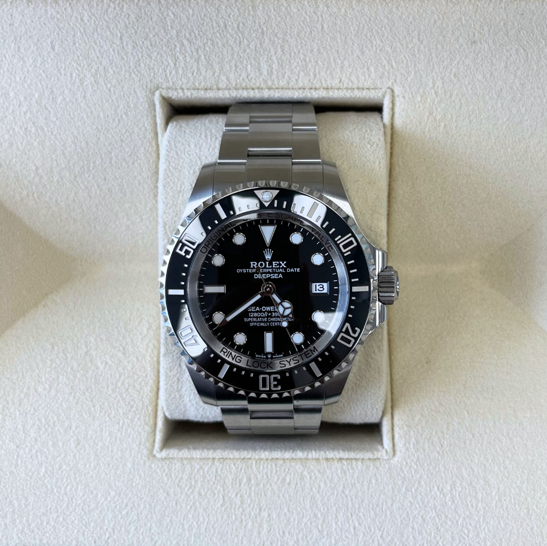Deepsea Black, Oystersteel, 136660
