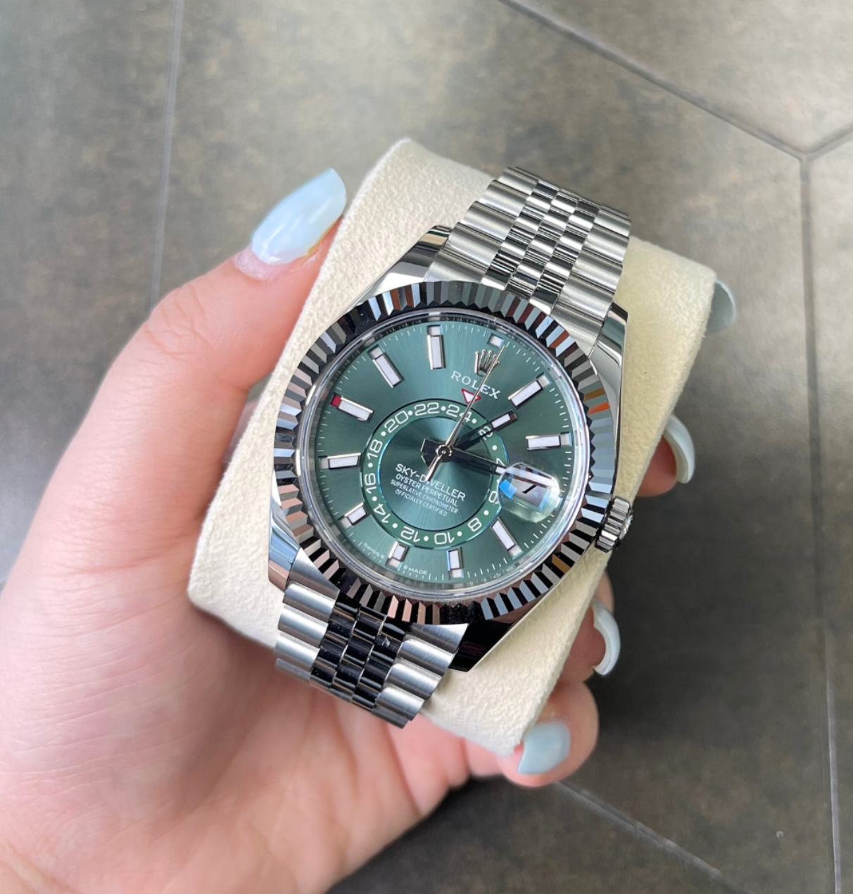 Sky-Dweller Mint Green Jubilee, Oystersteel and White gold, 336934