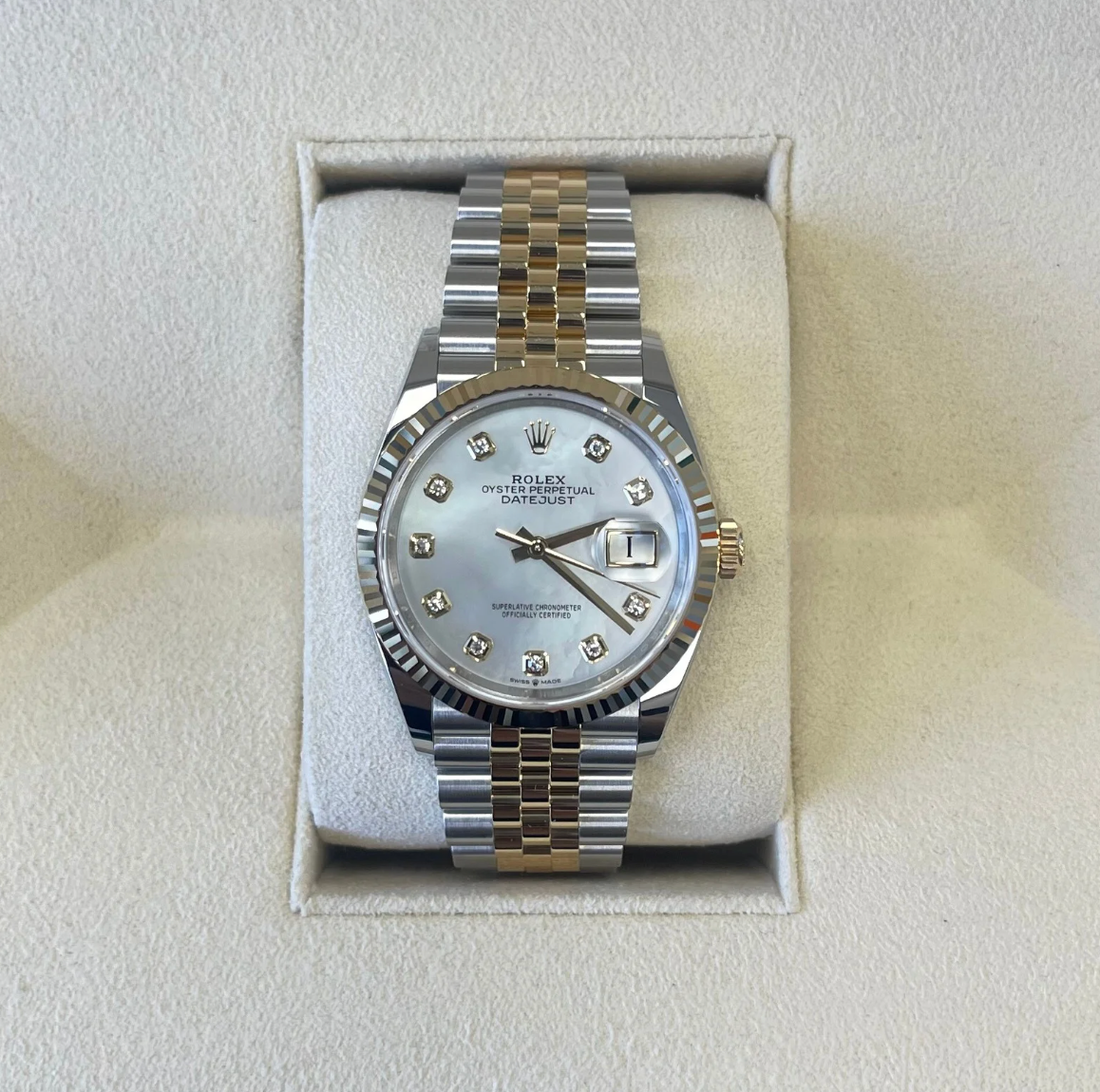 Datejust 36 MOP with Diamond-set Jubilee, Oystersteel and yellow gold, 126233G