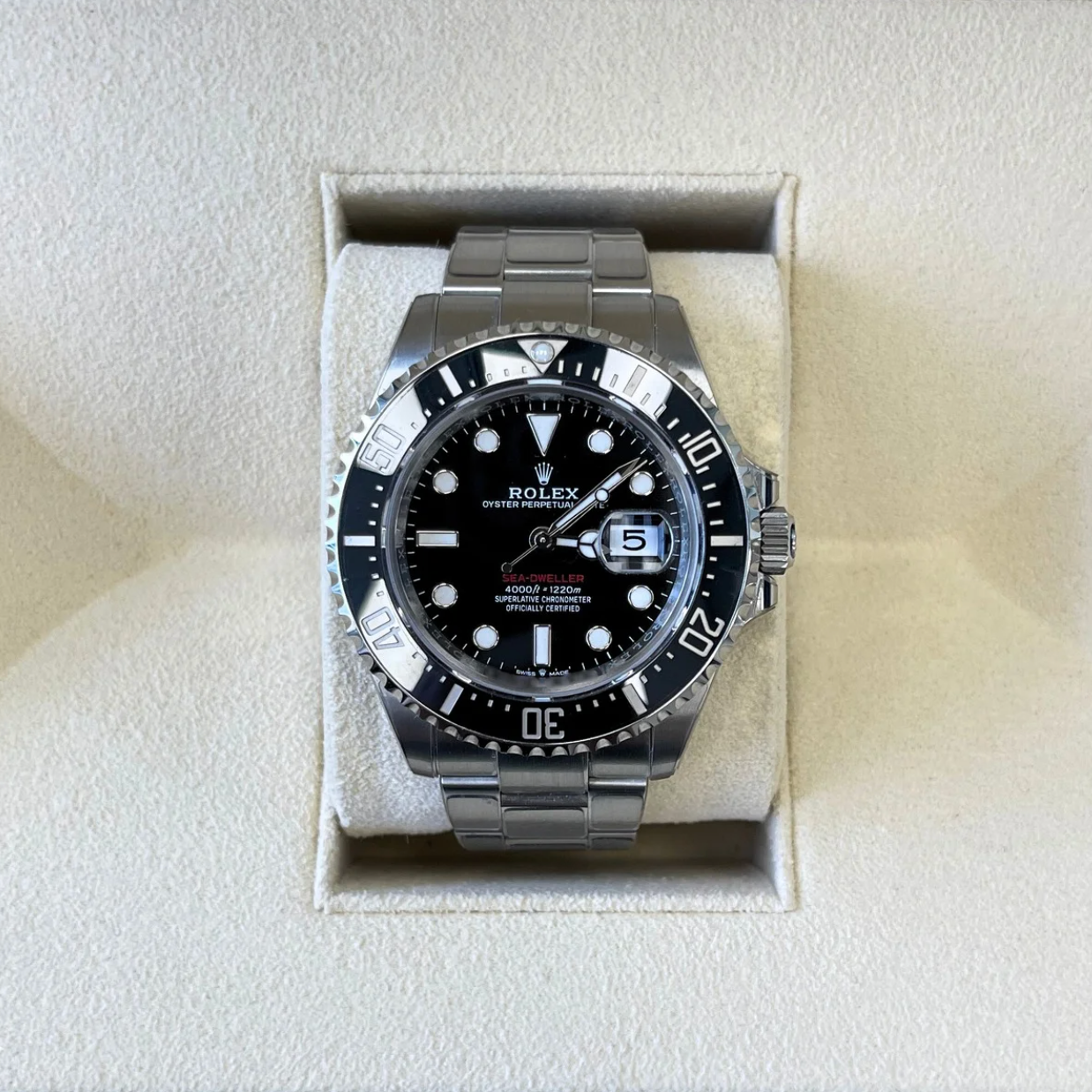 Sea-Dweller 43 Black, Oystersteel, 126600