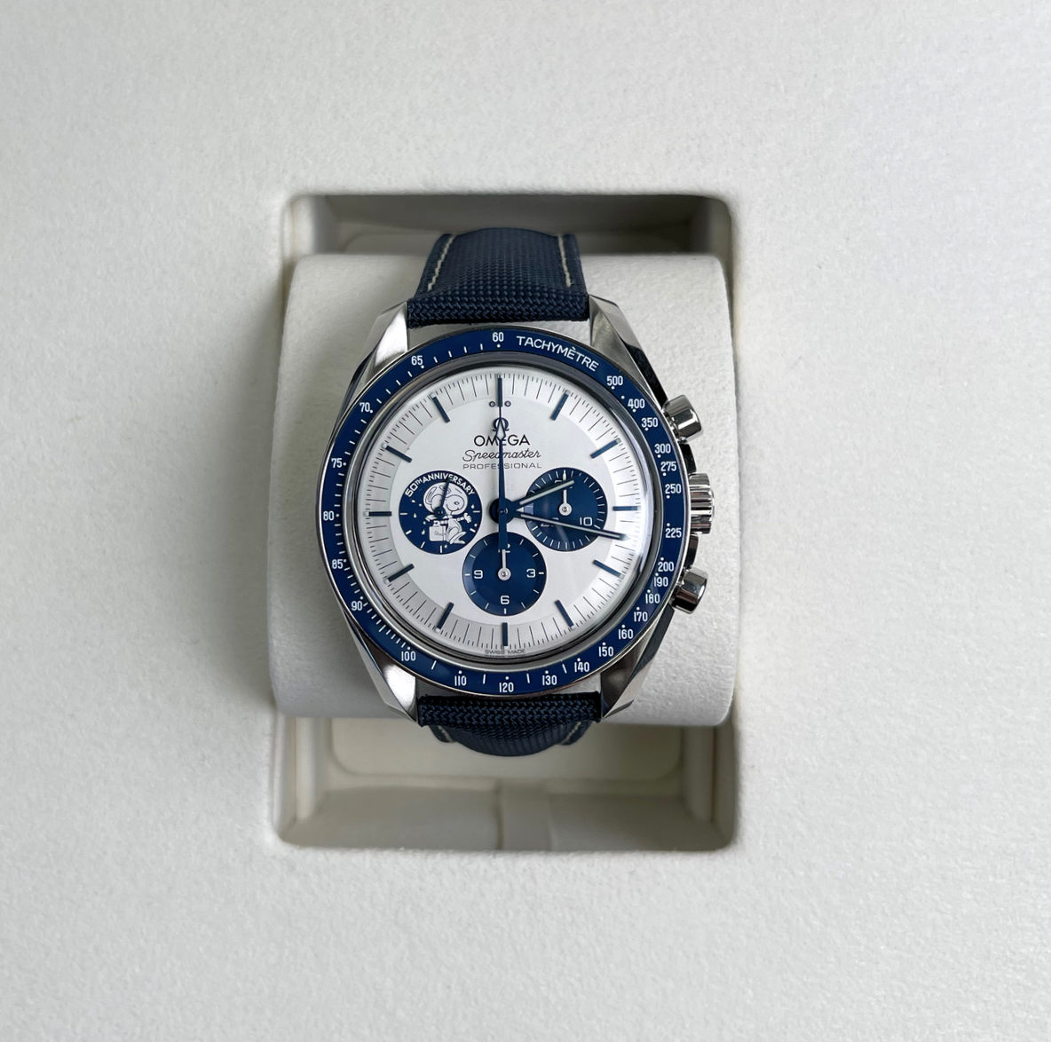 Speedmaster Anniversary Series Snoopy 42, Stainless Steel, 310.32.42.50.02.001