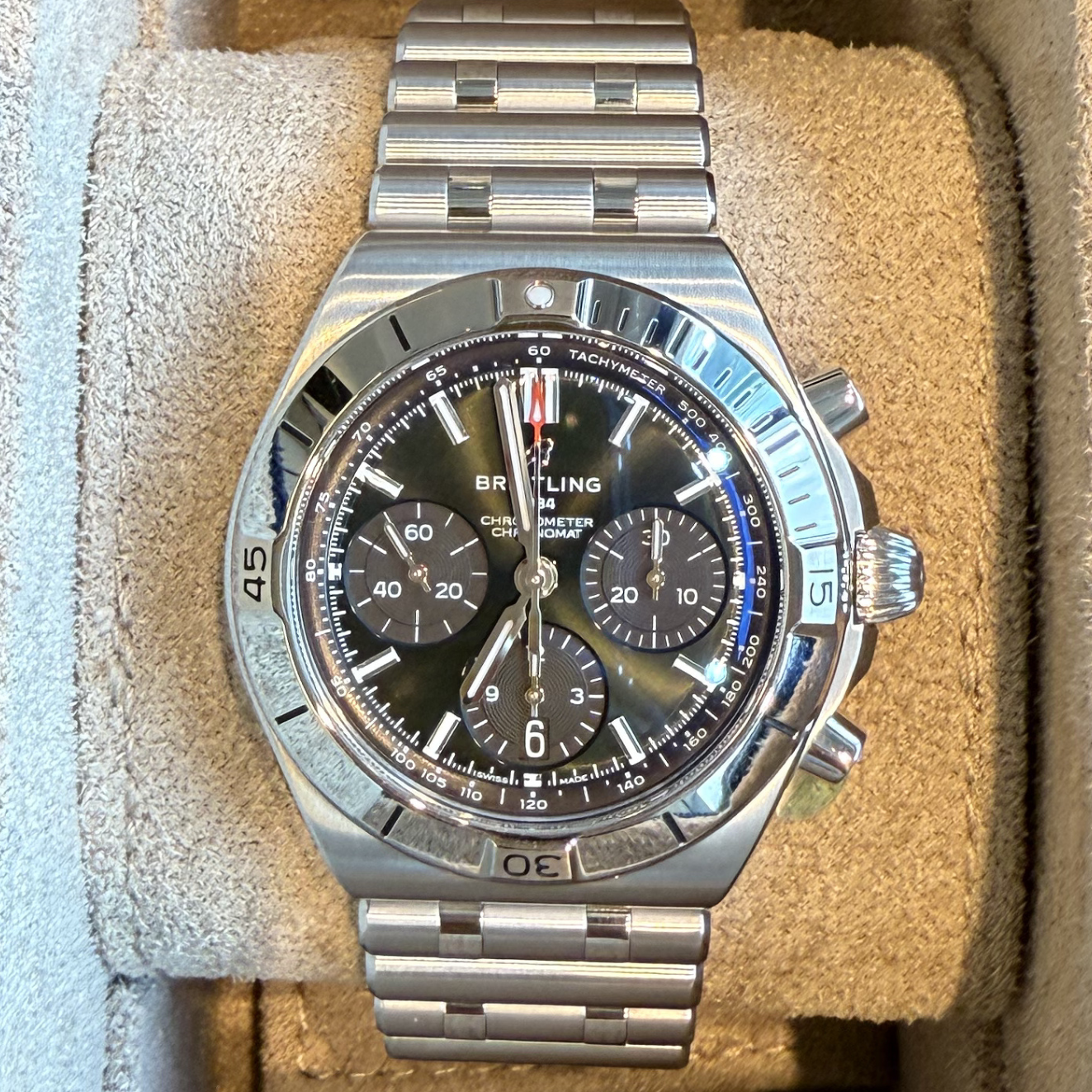 Mens Chronomat B01 Chronograph 42 Green, AB0158101L1A1