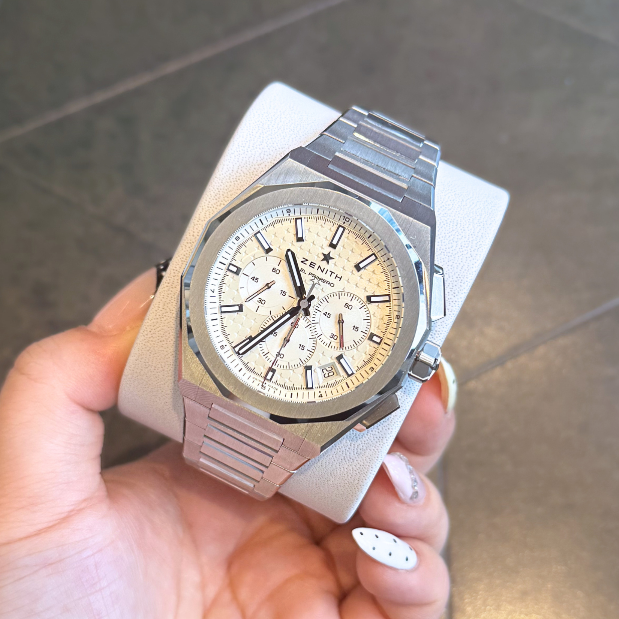 Defy Skyline Chronograph 42 Silver, 03.9500.3600/01.I001