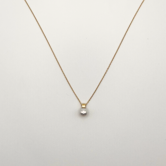 18K Yellow Gold Pearl Necklace