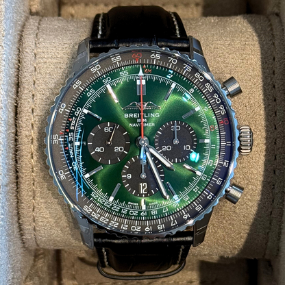 Navitimer B01 Chronograph 46 Green, AB0137241L1P1
