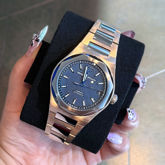 Laureato 42 mm Blue, 81010-11-431-11A