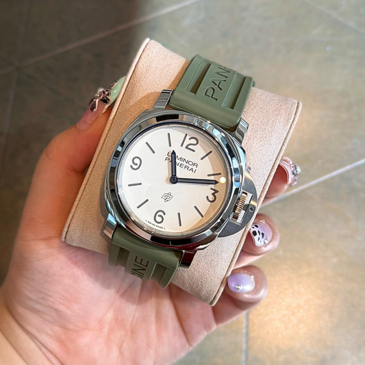 Luminor Base Logo White, 44mm, PAM01087