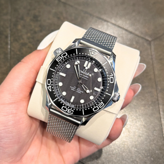 Seamaster Diver 300M 42 mm, Stainless Steel, 210.30.42.20.01.010