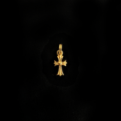 22K Yellow Gold Blue Sapphire Baby Fat Charm Pendant