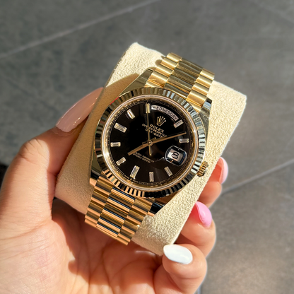 Day-Date 40 Black with 10 Baguettes, Yellow gold, 228238A