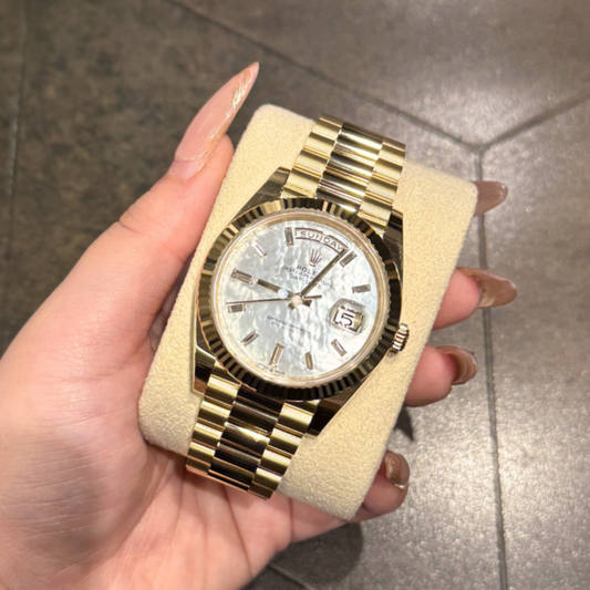 Day-Date 40 MOP with 10 Baguettes, Yellow gold, 228238A