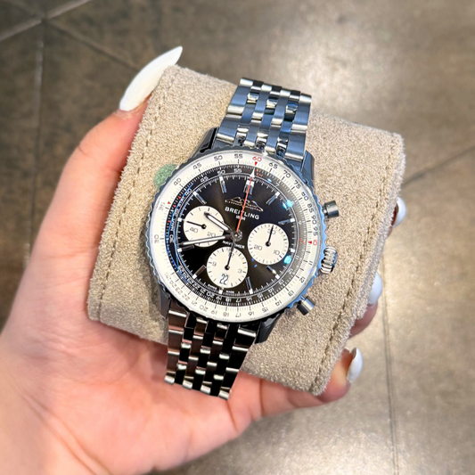 Navitimer B01 Chronograph 43, AB0138211B1A1