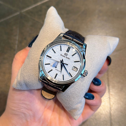 Elegance Collection Spring Drive Snowflake Blue, SBGA407