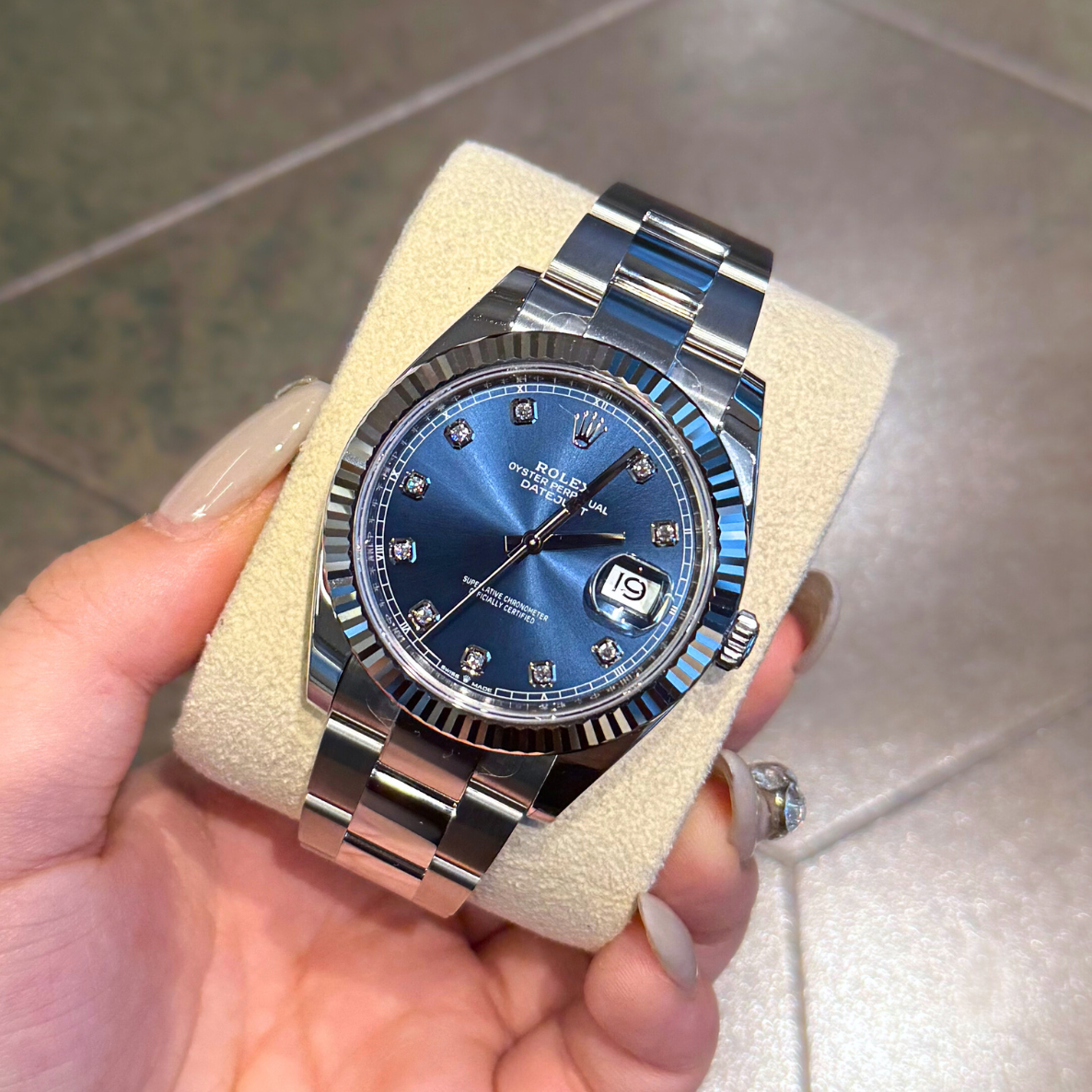 Datejust 41 Blue with Diamond-set Osyter, Oystersteel and White gold, 126334G