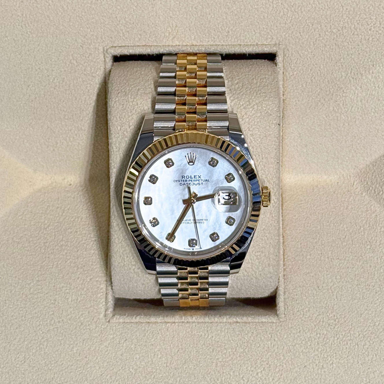 Datejust 41 MOP with Diamond-set Jubilee, Oystersteel and yellow gold, 126333