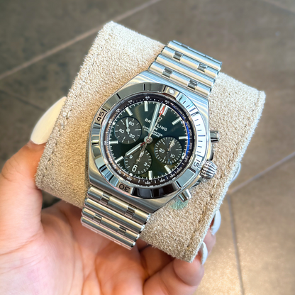 Mens Chronomat B01 Chronograph 42 Green, AB0158101L1A1