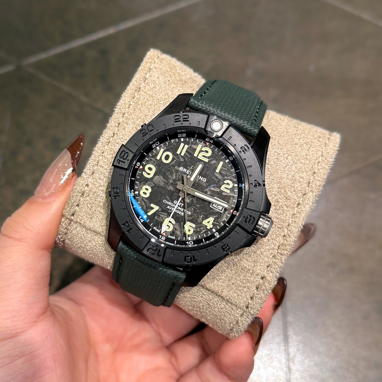 Mens Avenger Automatic GMT 44 Night Mission, S32320101B1X1