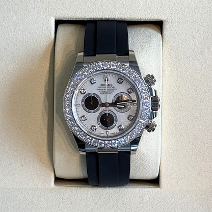 Cosmograph Daytona, Oysterflex and White gold and Diamonds, MOP Dial, 126589RBR