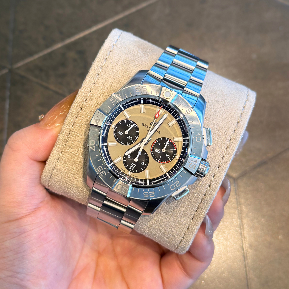 Mens Avenger B01 Chronograph 44, AB0147101A1A1