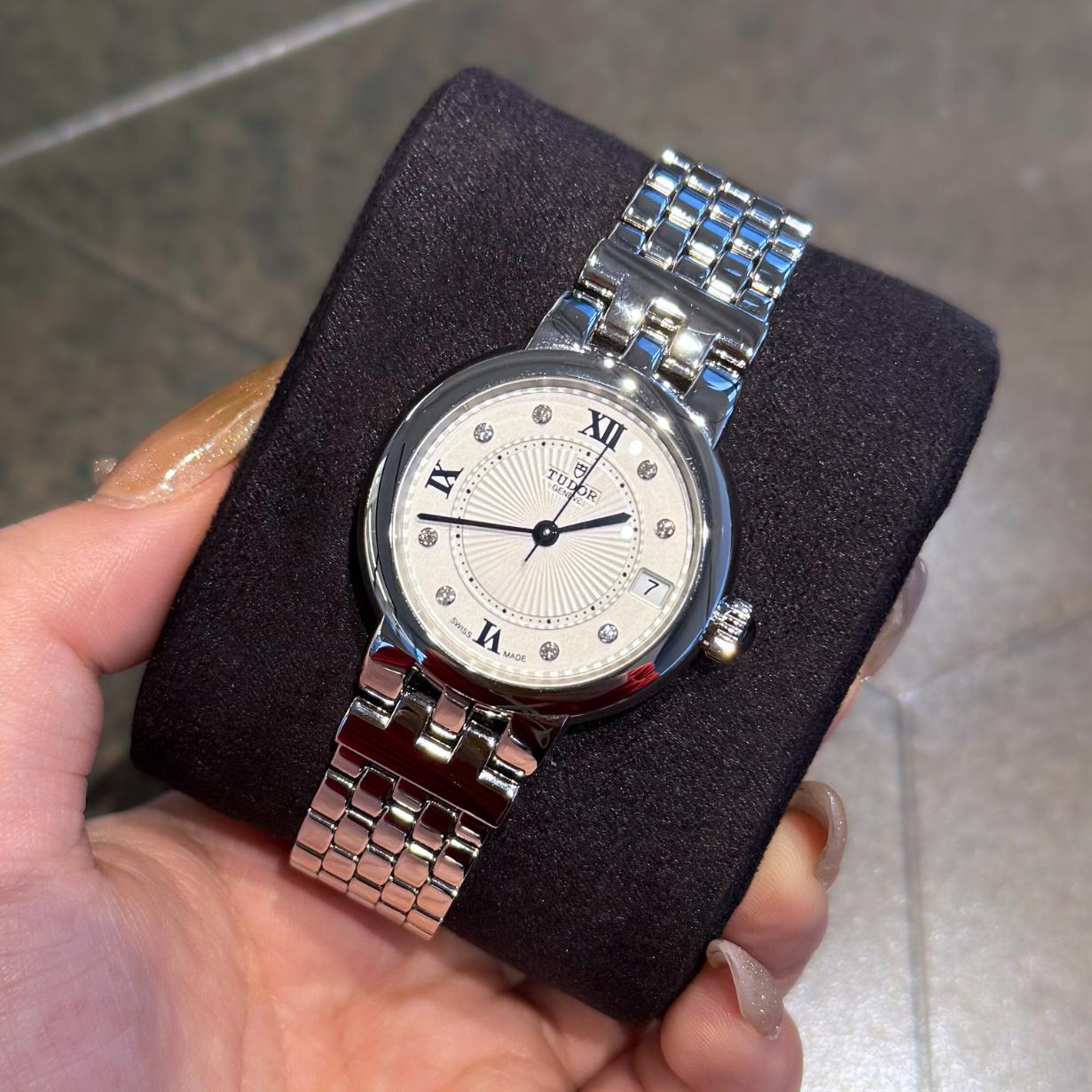 Tudor Clair de Rose 34mm Opaline with 8 diamonds, m35800-0004