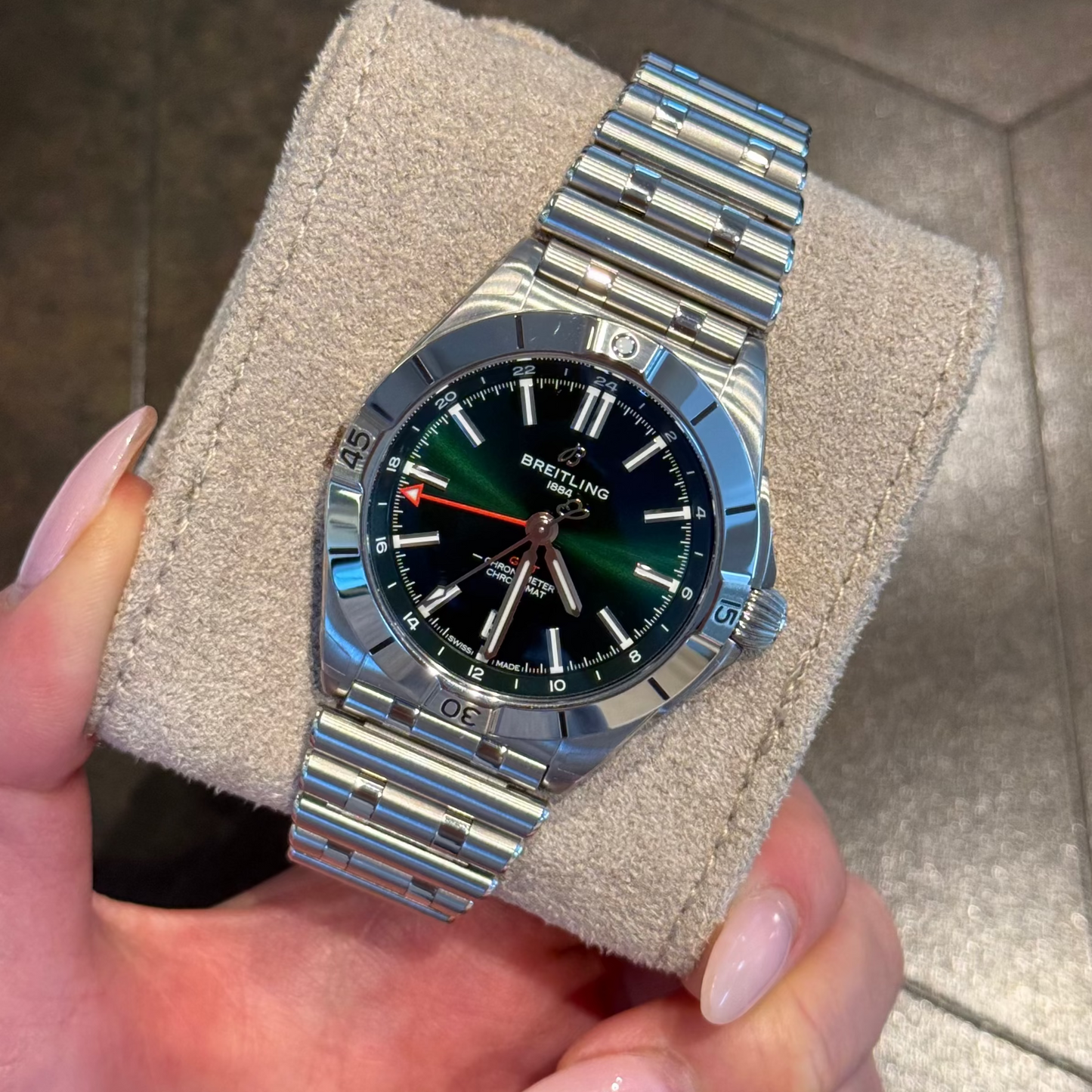 Chronomat Automatic GMT 40 Green, A32398101L1A1