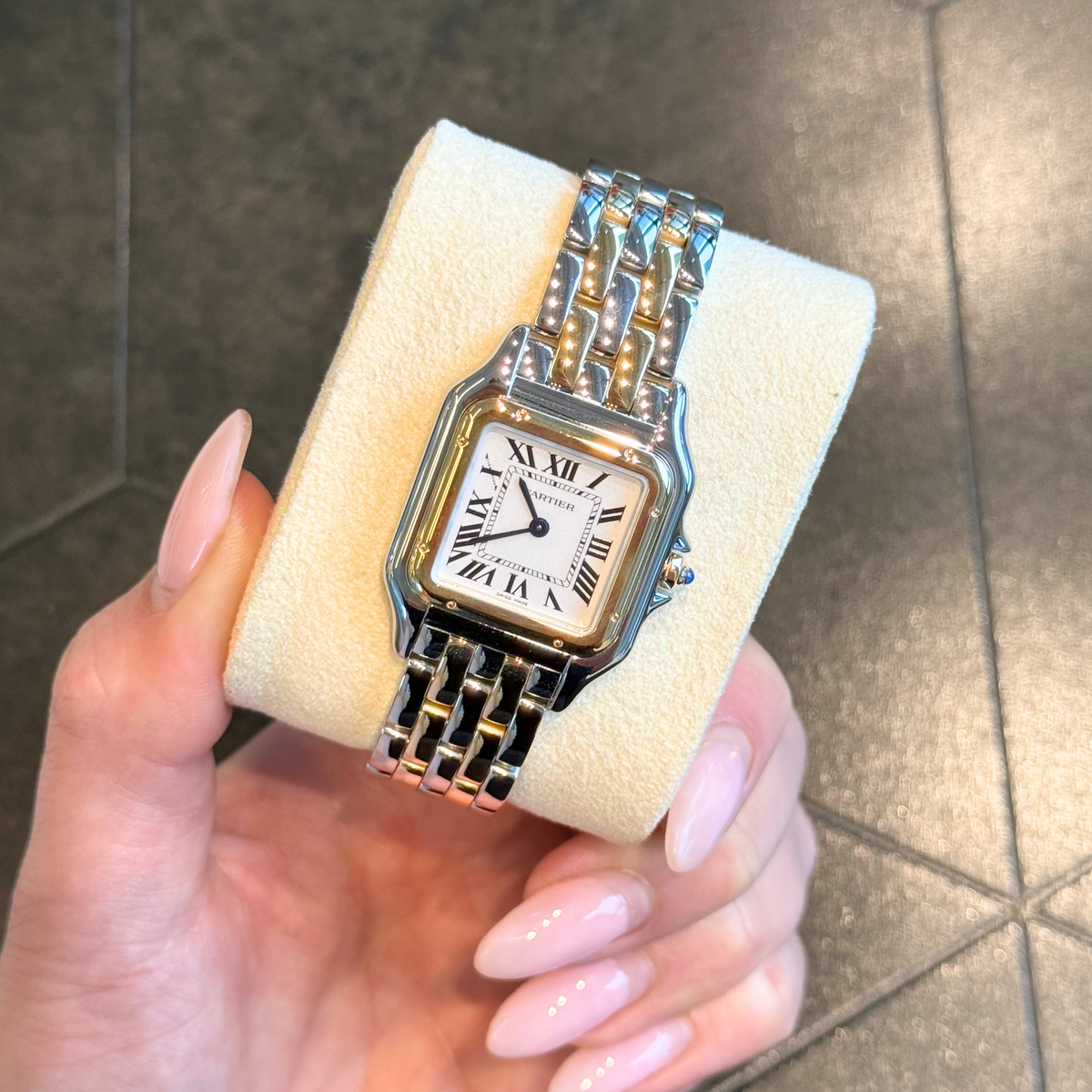 Panthère Medium, Yellow Gold and Stainless Steel, W2PN0019